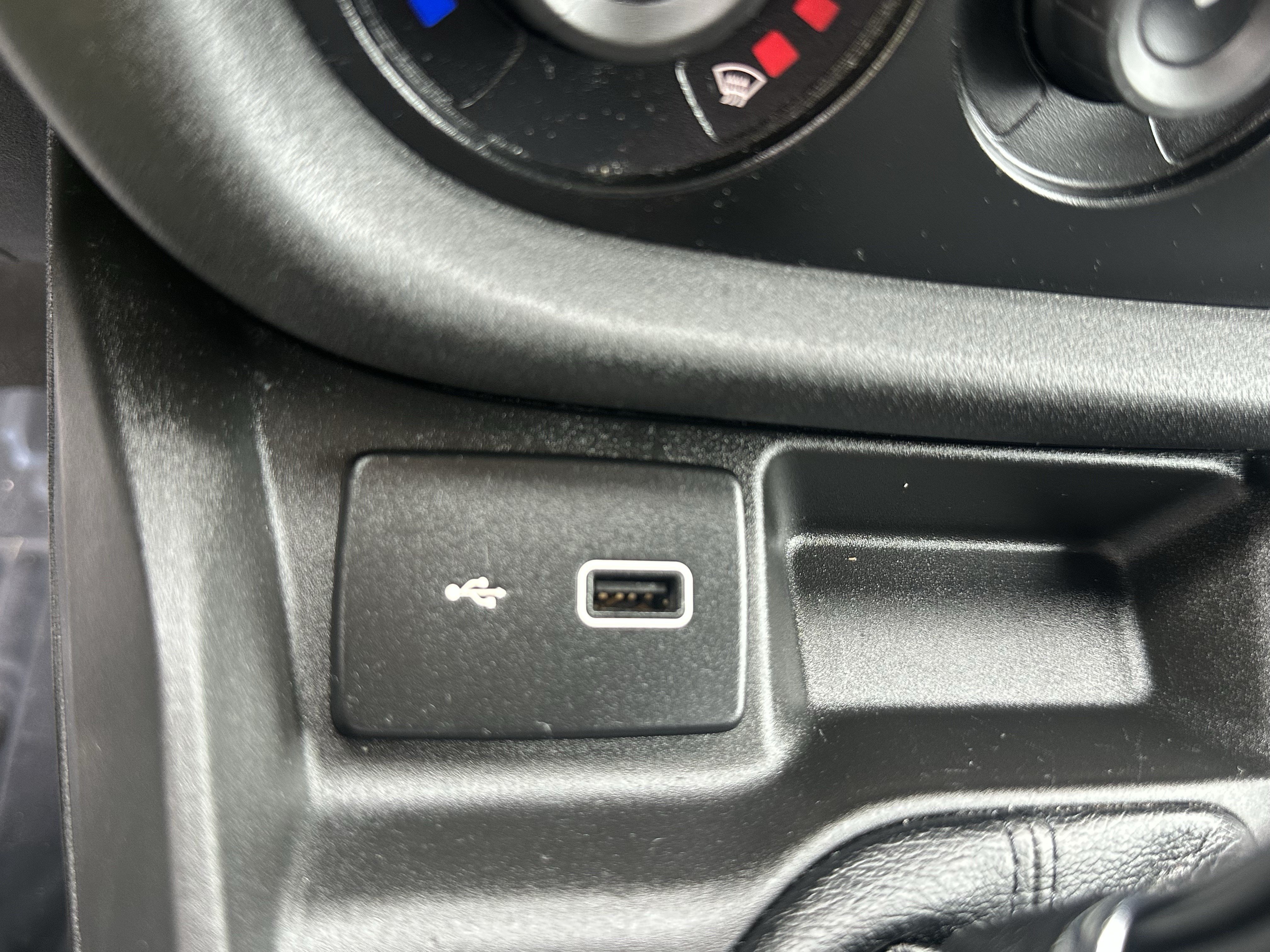 Used 2022 RAM ProMaster City Tradesman FWD image 28