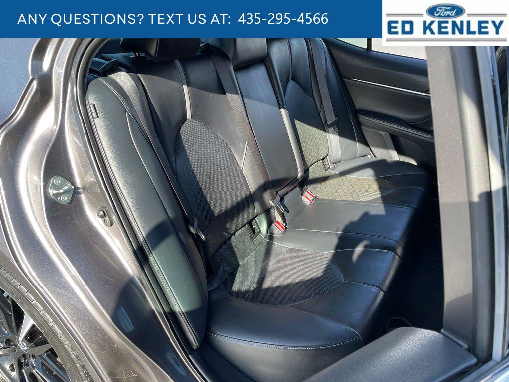 Used 2020 Toyota Camry XSE FWD image 27