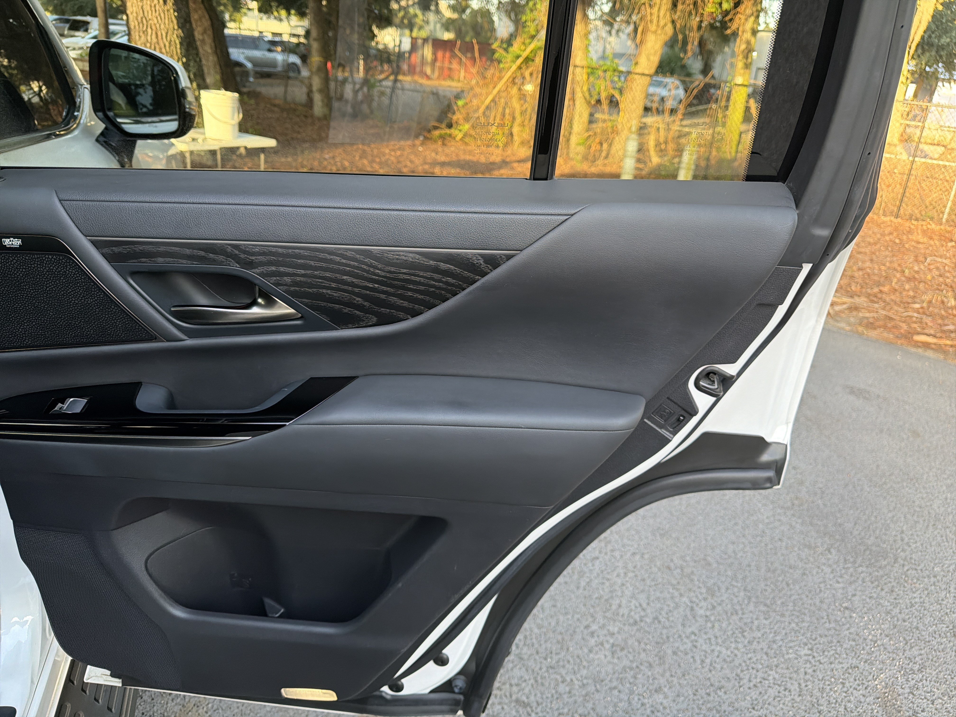 Used 2022 Lexus LX 600 4WD w/ Interior Upgrade Package image 34