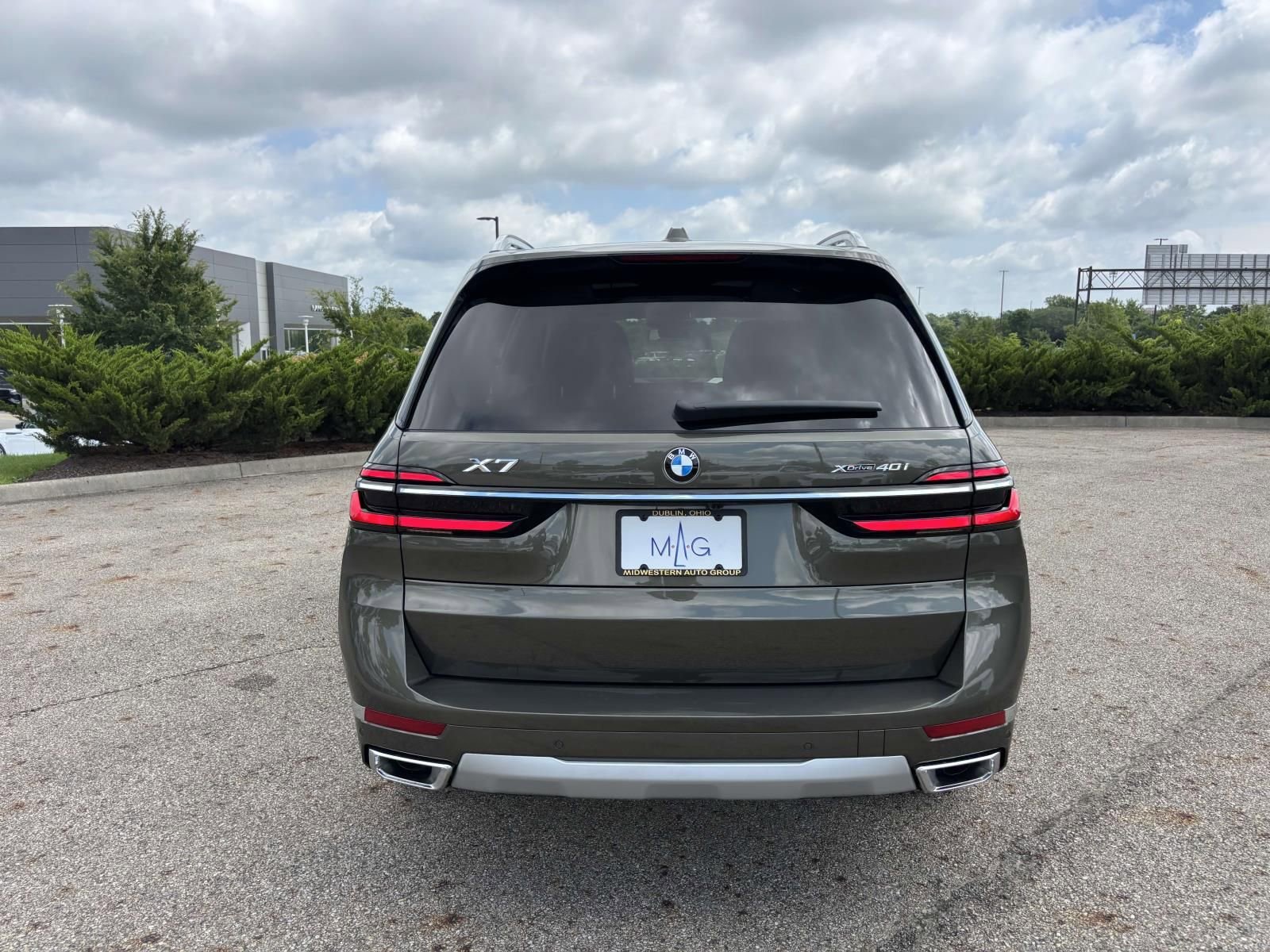 New 2026 BMW X7 xDrive40i w/ Premium Package image 6