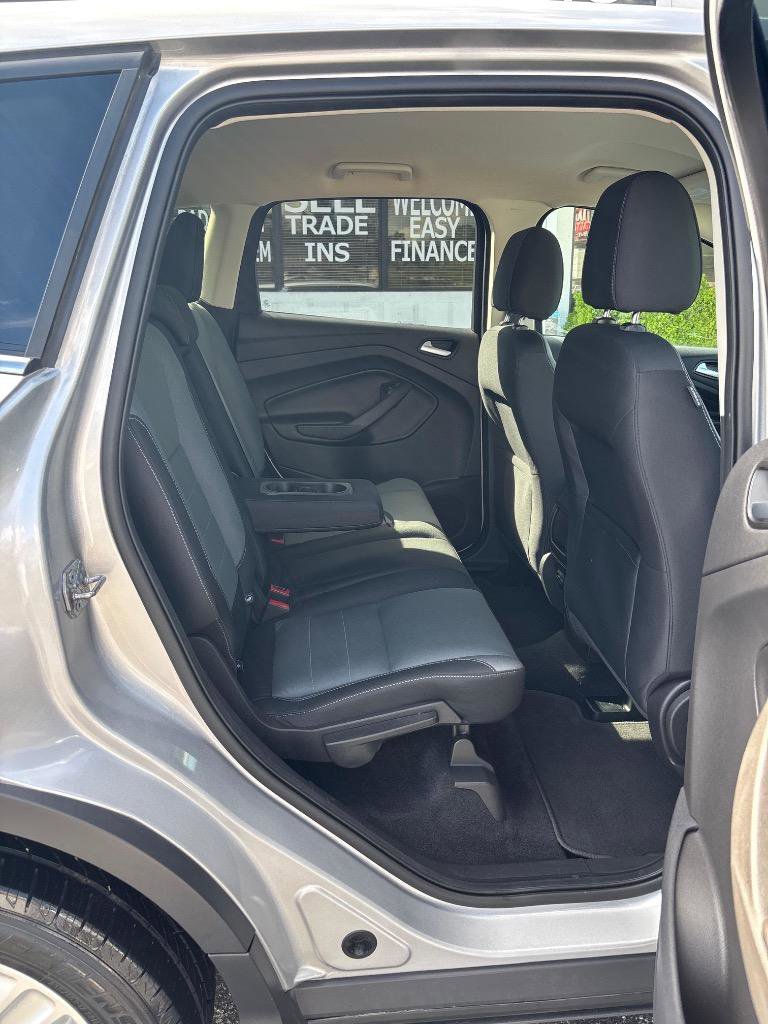 Used 2016 Ford Escape SE AWD/4WD image 28