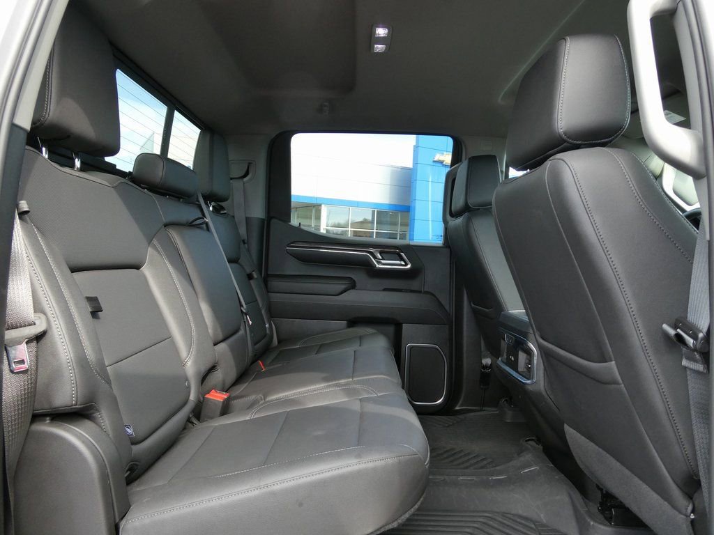 Certified 2024 Chevrolet Silverado 1500 LTZ w/ Technology Package image 18