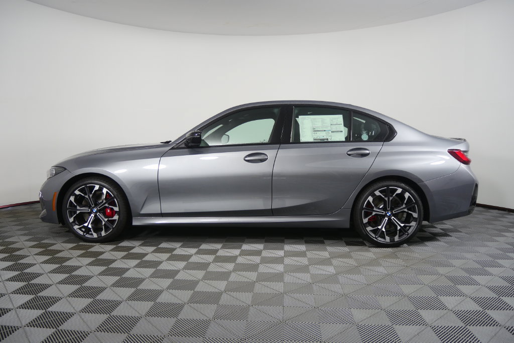 New 2026 BMW 330i Sedan w/ M Sport Package RWD image 7