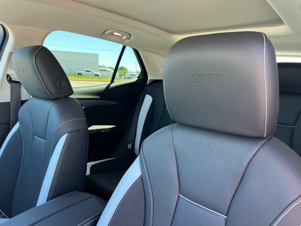 New 2026 Buick Envision Sport Touring AWD/4WD image 11