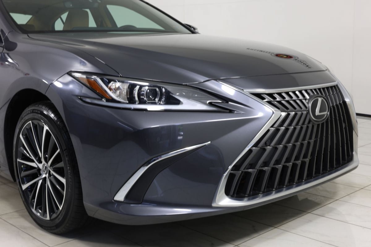 Used 2024 Lexus ES 350 w/ Premium Package FWD image 38