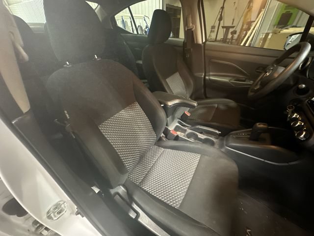 Used 2024 Nissan Versa S w/ S Plus Package FWD image 32