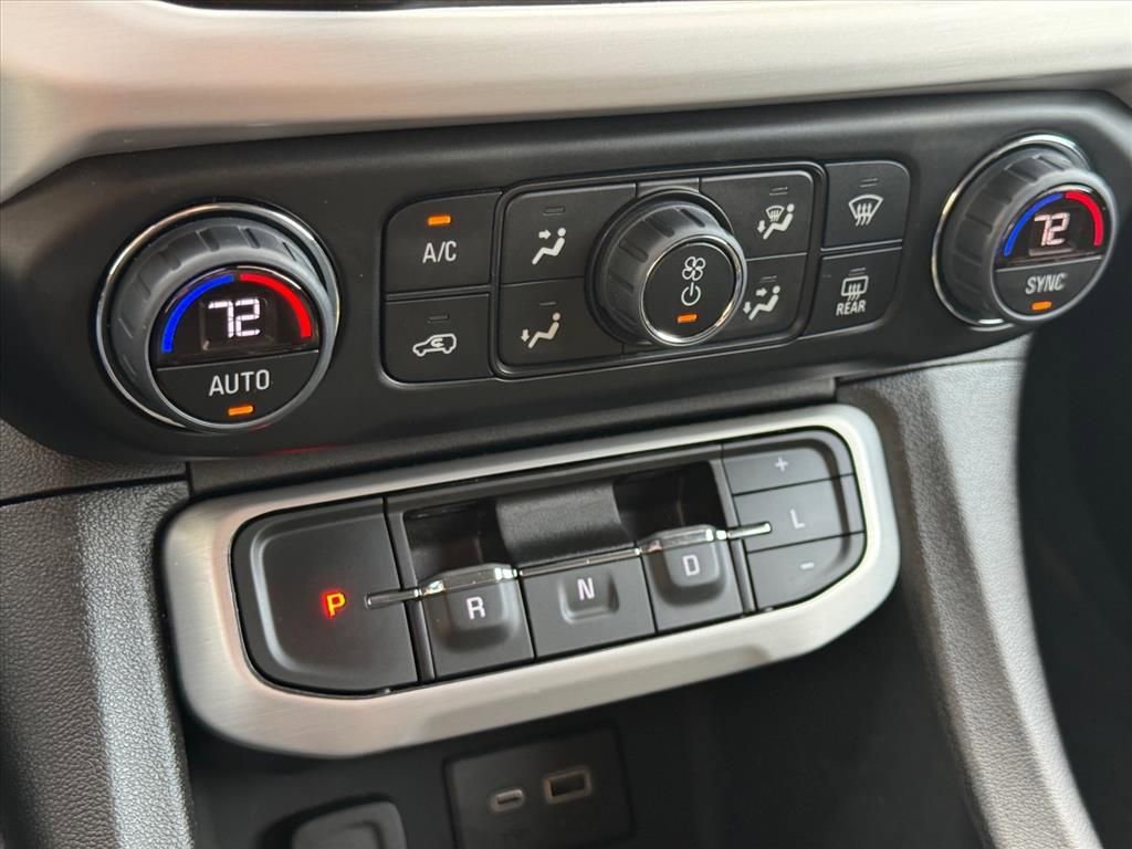 Used 2023 GMC Acadia SLE w/ Driver Convenience Package FWD image 24