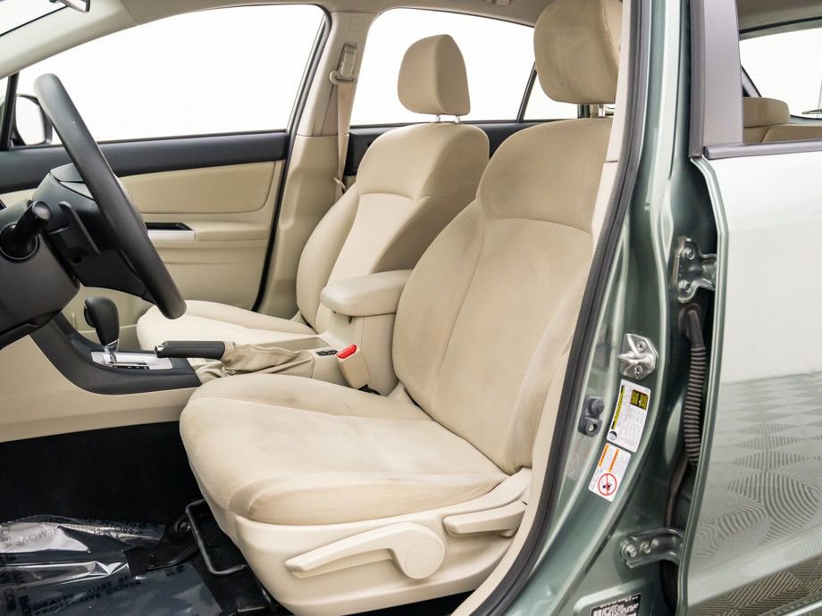 Used 2016 Subaru Impreza 2.0i Premium image 16