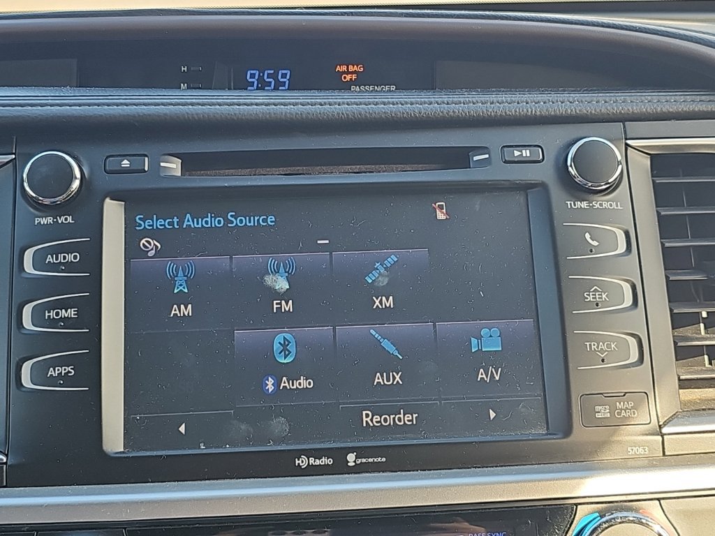 Used 2015 Toyota Highlander XLE AWD/4WD image 6