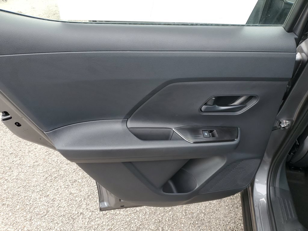 New 2026 Nissan Kicks S FWD image 9