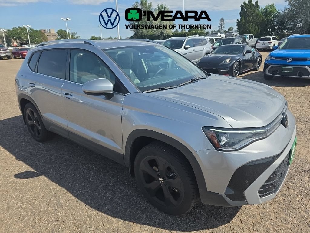 Used 2025 Volkswagen Taos SEL w/ Taos Adventure Package (SXB) AWD/4WD image 7
