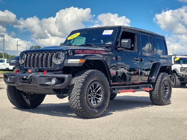 Used 2025 Jeep Wrangler Unlimited Rubicon AWD/4WD image 35