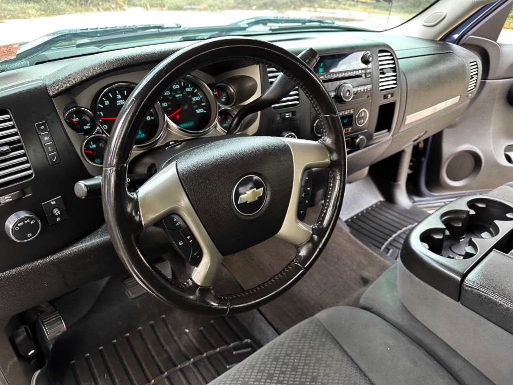 Used 2008 Chevrolet Silverado 1500 LT w/ Power Pack Plus image 24