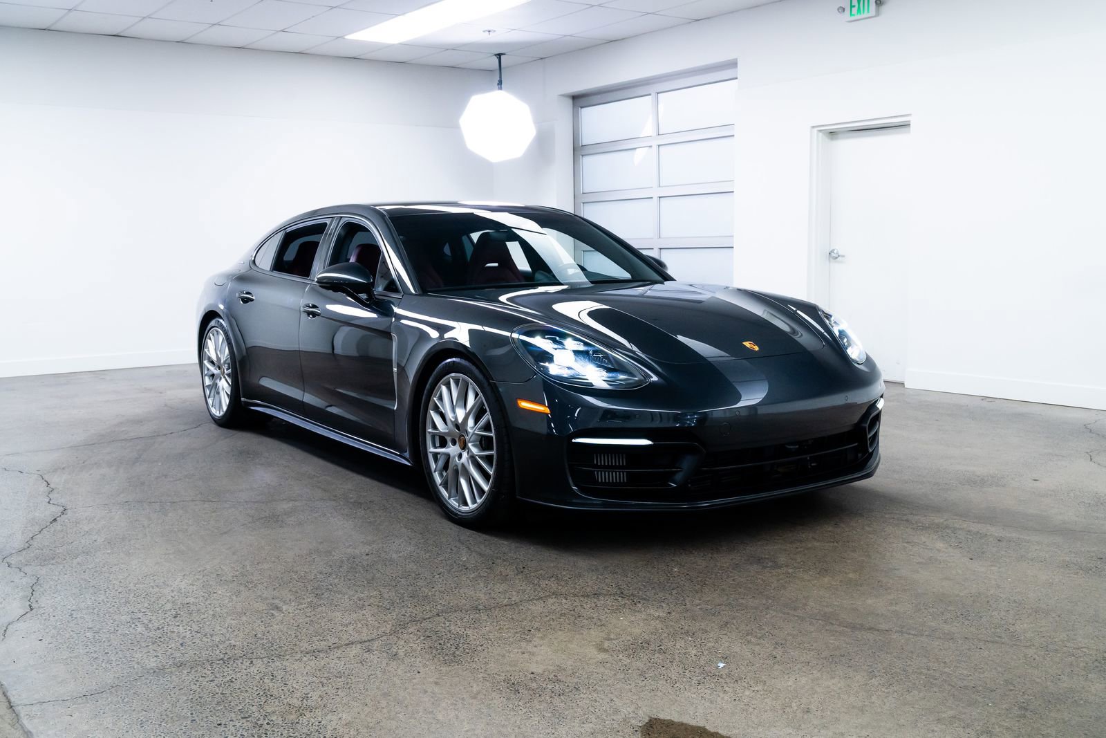 Used 2021 Porsche Panamera 4 Executive AWD/4WD image 30