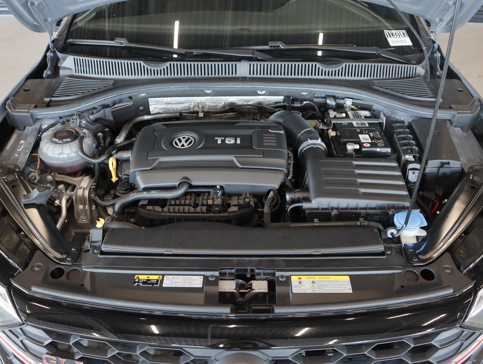Used 2023 Volkswagen Jetta GLI Autobahn FWD image 3