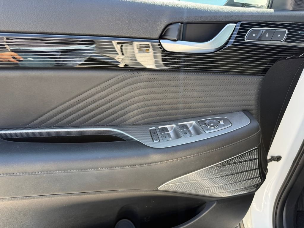 Used 2023 Hyundai Palisade Calligraphy image 10