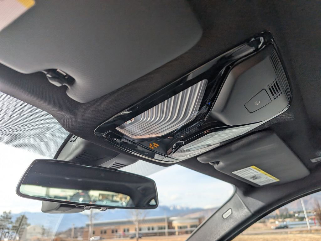 New 2026 BMW 330i xDrive Sedan w/ M Sport Package image 31