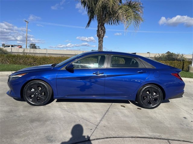 Used 2021 Hyundai Elantra SEL w/ Cargo Package image 5