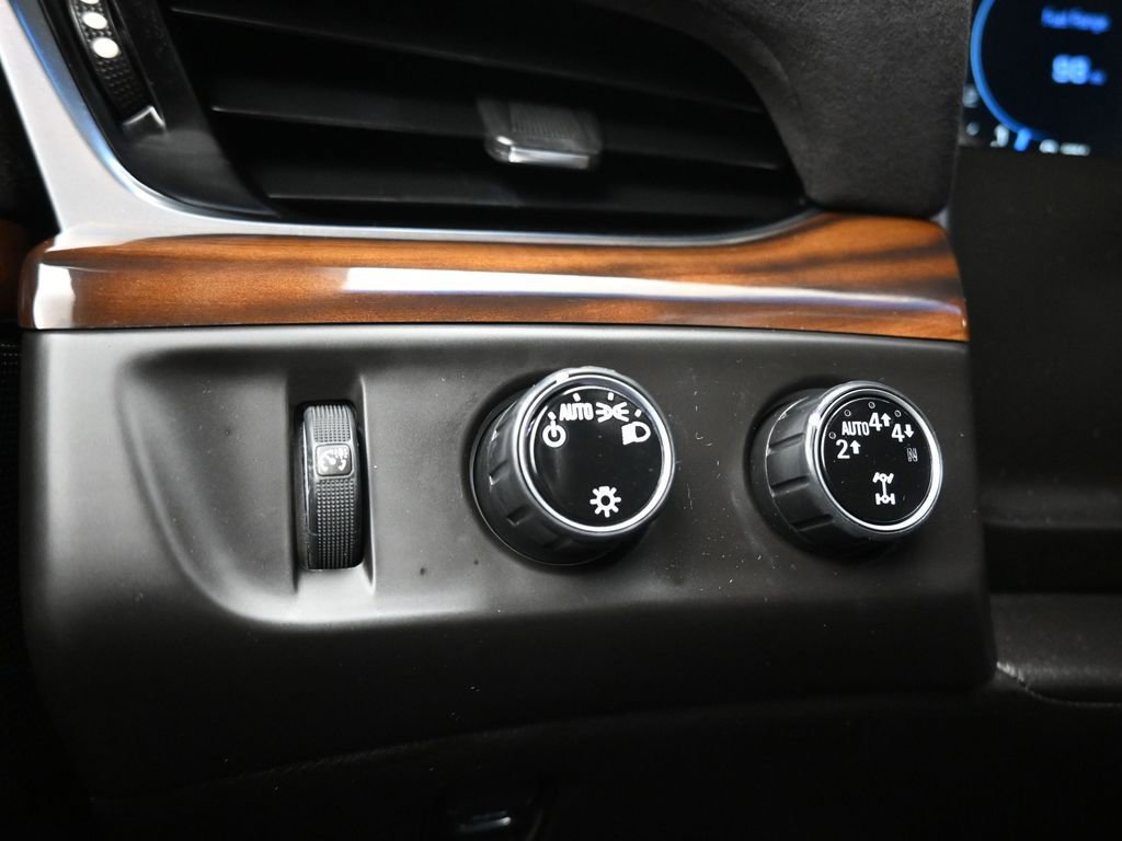 Used 2017 Cadillac Escalade Premium Luxury image 28