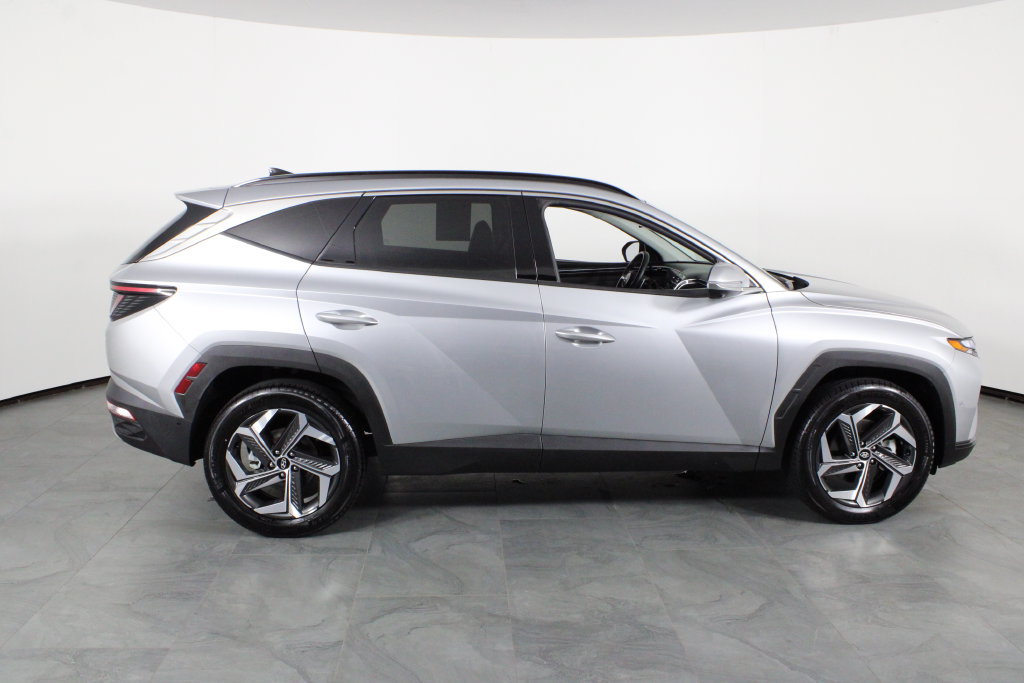 Certified 2022 Hyundai Tucson Limited AWD/4WD image 12