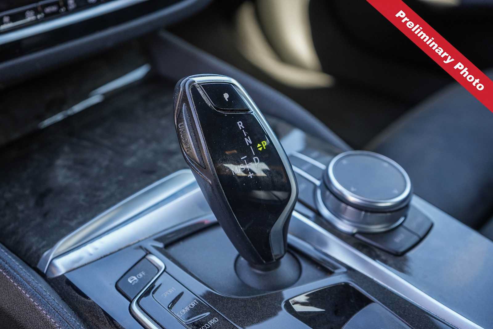 Used 2019 BMW 540i w/ M Sport Package RWD image 17