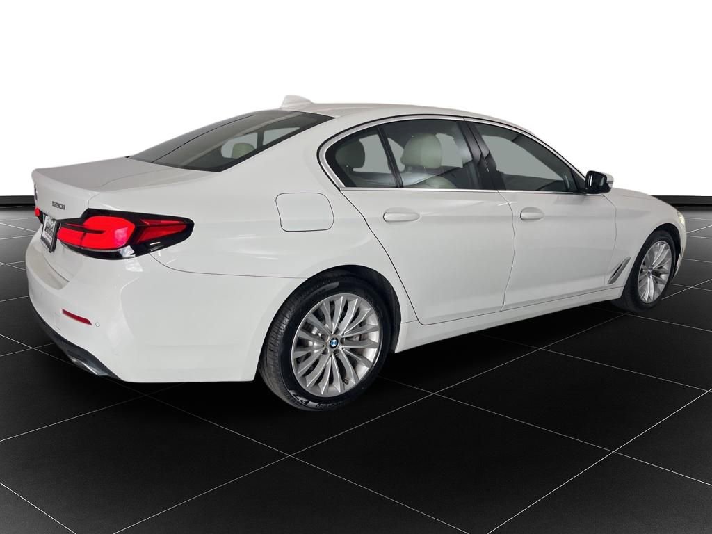 Used 2022 BMW 530i xDrive w/ Premium Package AWD/4WD image 5