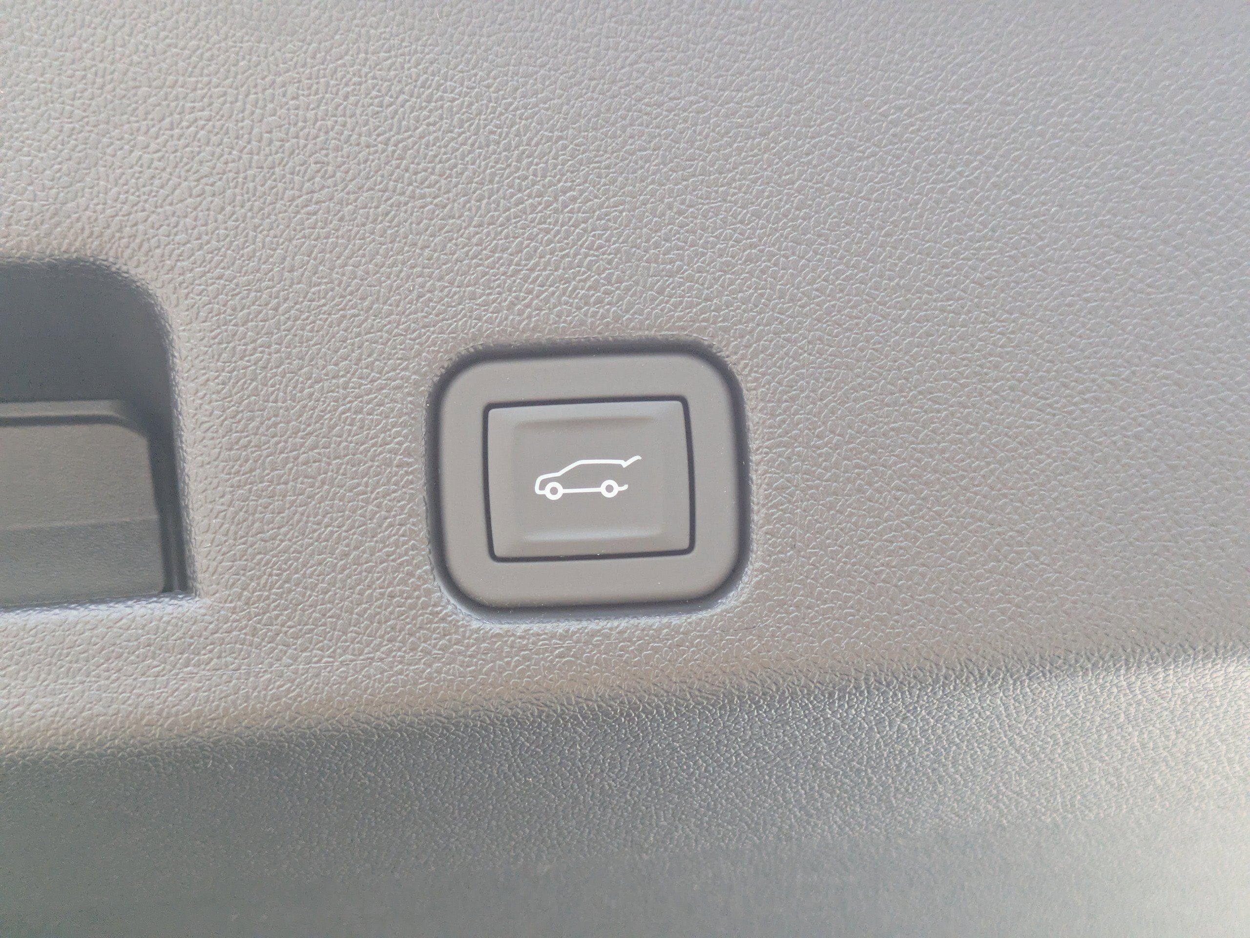 New 2026 Chevrolet Traverse High Country image 14