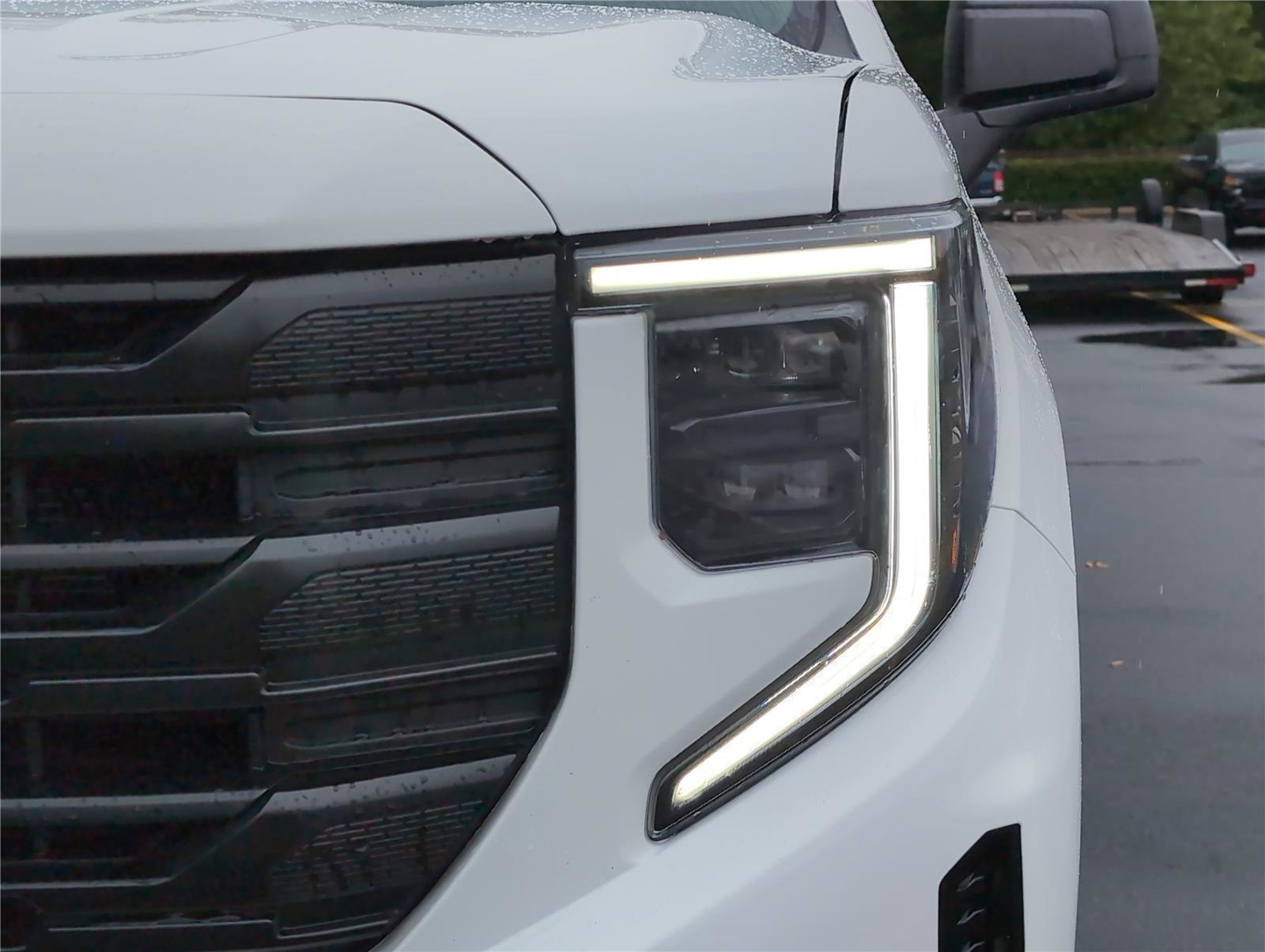 Used 2025 GMC Sierra 1500 Pro w/ Graphite Edition AWD/4WD image 12
