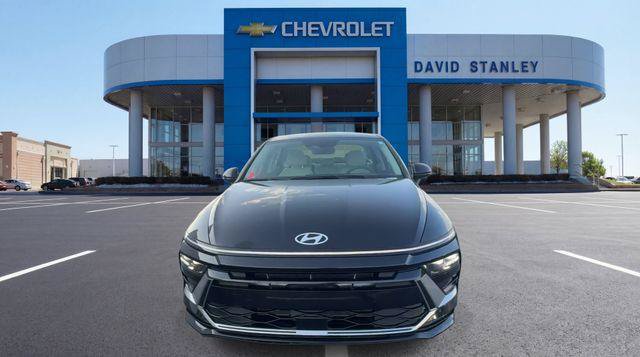 Used 2025 Hyundai Sonata SEL FWD image 3