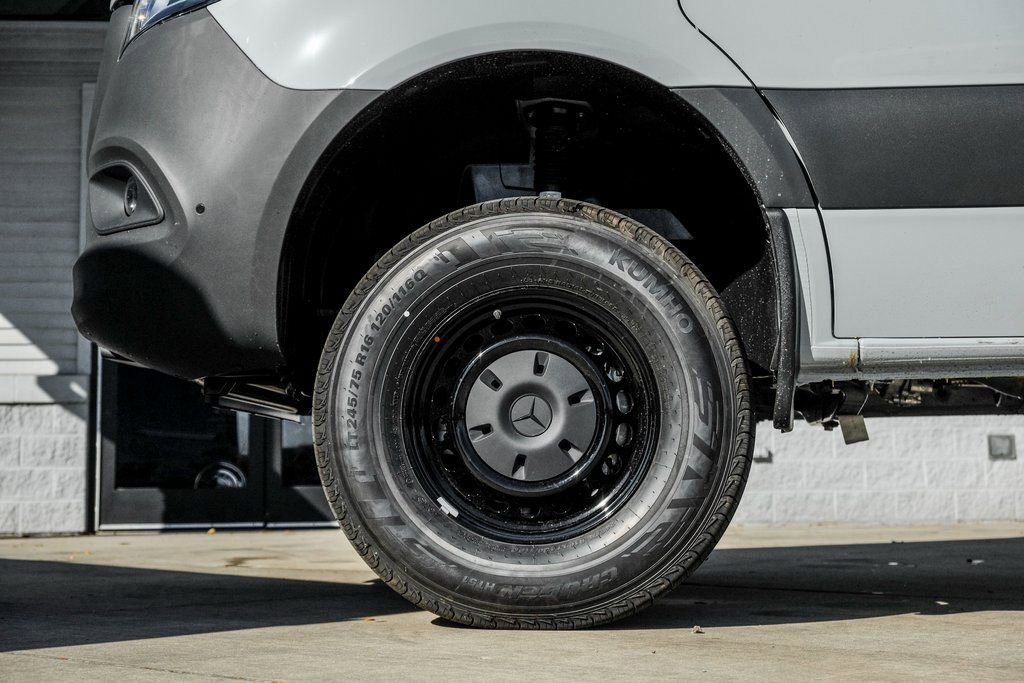 New 2025 Mercedes-Benz Sprinter 2500 image 4