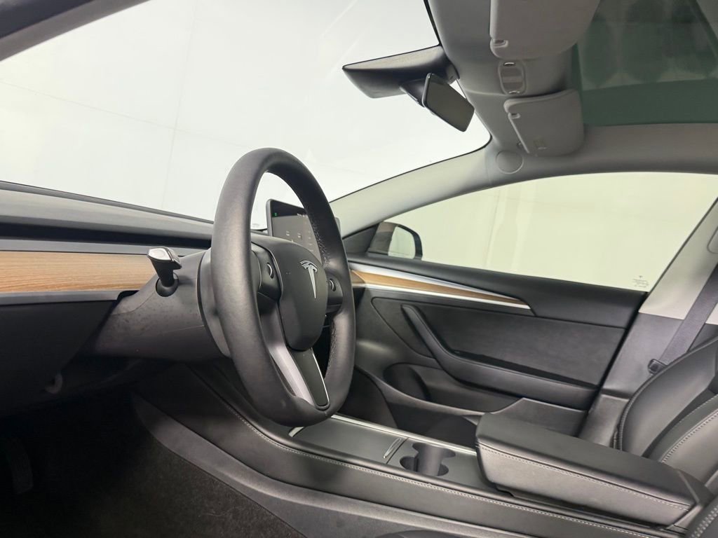 Used 2023 Tesla Model 3 Standard Range image 20