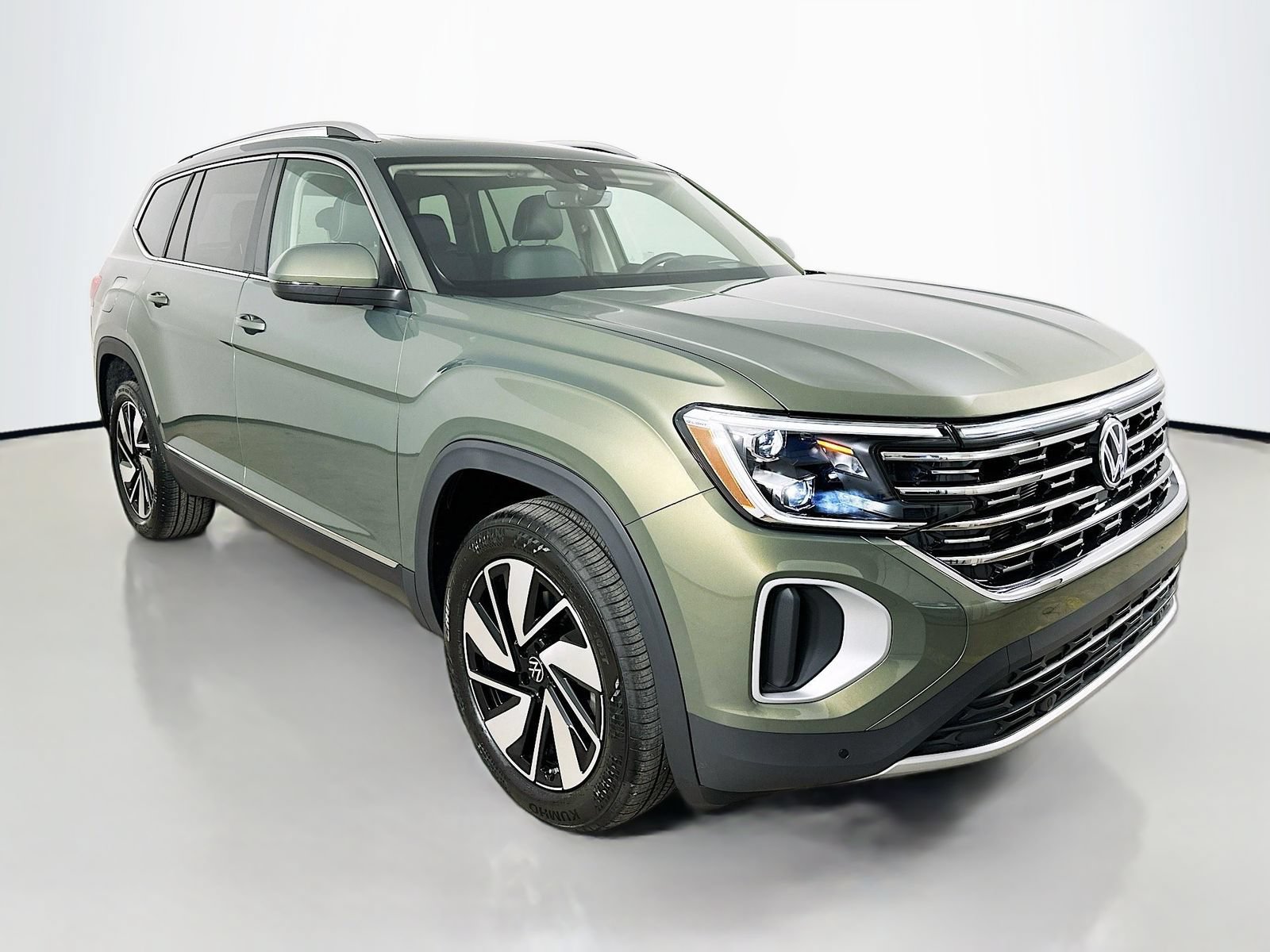 New 2026 Volkswagen Atlas SEL AWD/4WD image 3