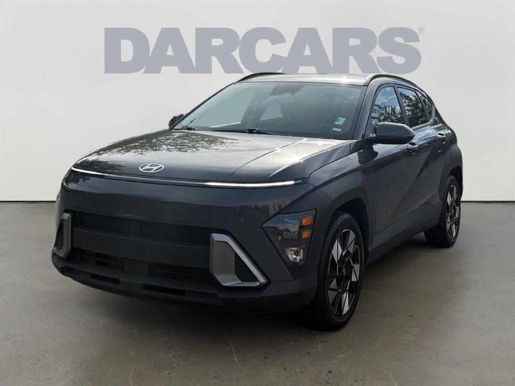 Used 2025 Hyundai Kona SEL FWD image 3