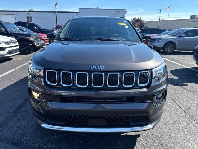 Certified 2024 Jeep Compass Limited AWD/4WD image 2