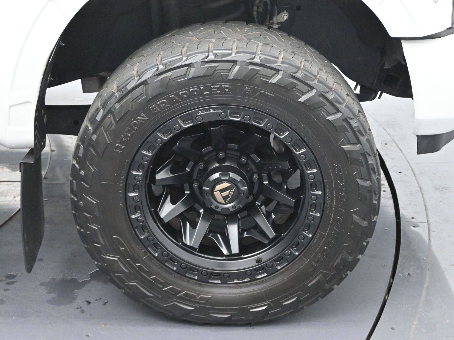 Used 2020 Ford F250 Platinum w/ FX4 Off-Road Package image 40