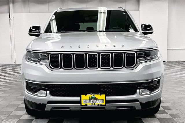 Used 2023 Jeep Wagoneer Series III w/ Preferred Equipment Group AWD/4WD image 4