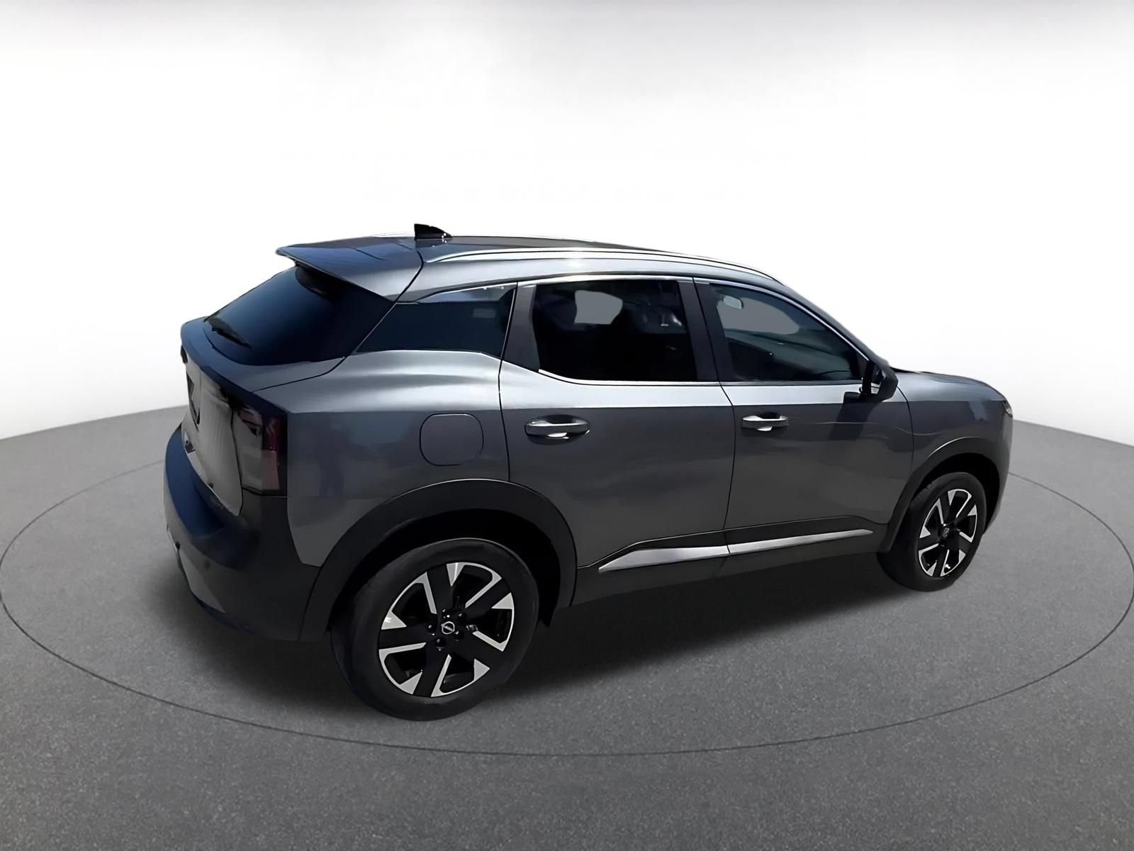 Used 2026 Nissan Kicks SV w/ Cold Weather Package AWD/4WD image 15
