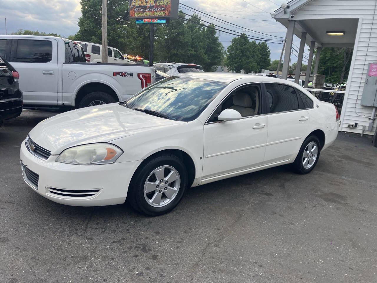 Used 2007 Chevrolet Impala LT FWD image 11