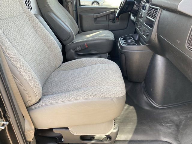 Used 2021 Chevrolet Express 2500 w/ Driver Convenience Package image 24