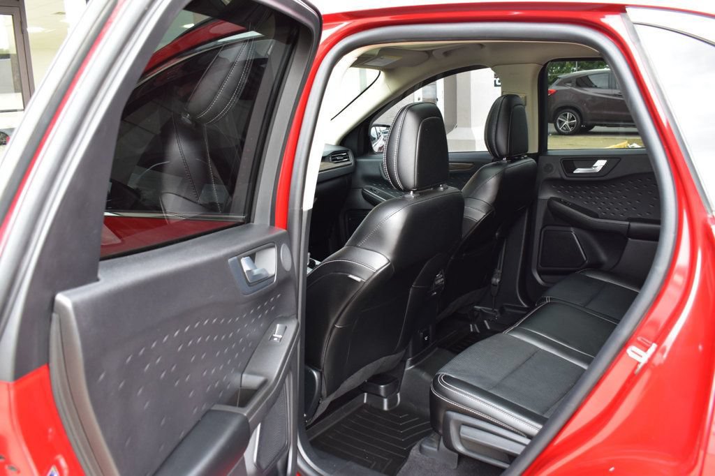 Used 2020 Ford Escape Titanium AWD/4WD image 22