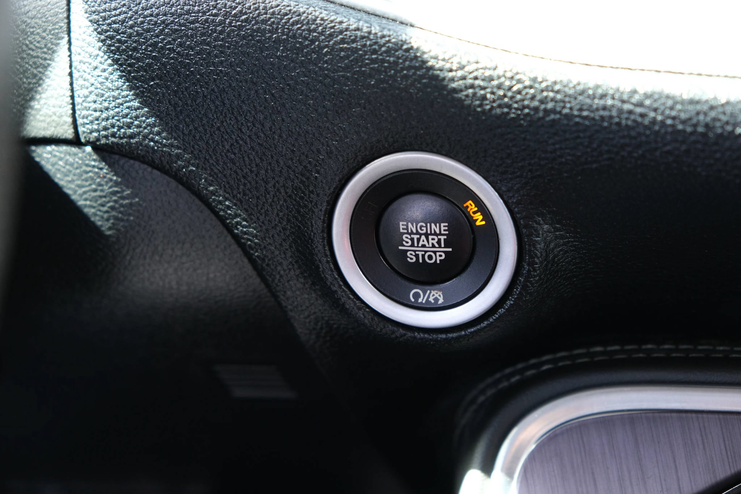 Used 2018 Dodge Challenger SXT Plus RWD image 29