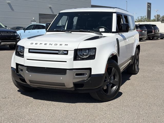 Used 2023 Land Rover Defender 130 SE AWD/4WD image 3