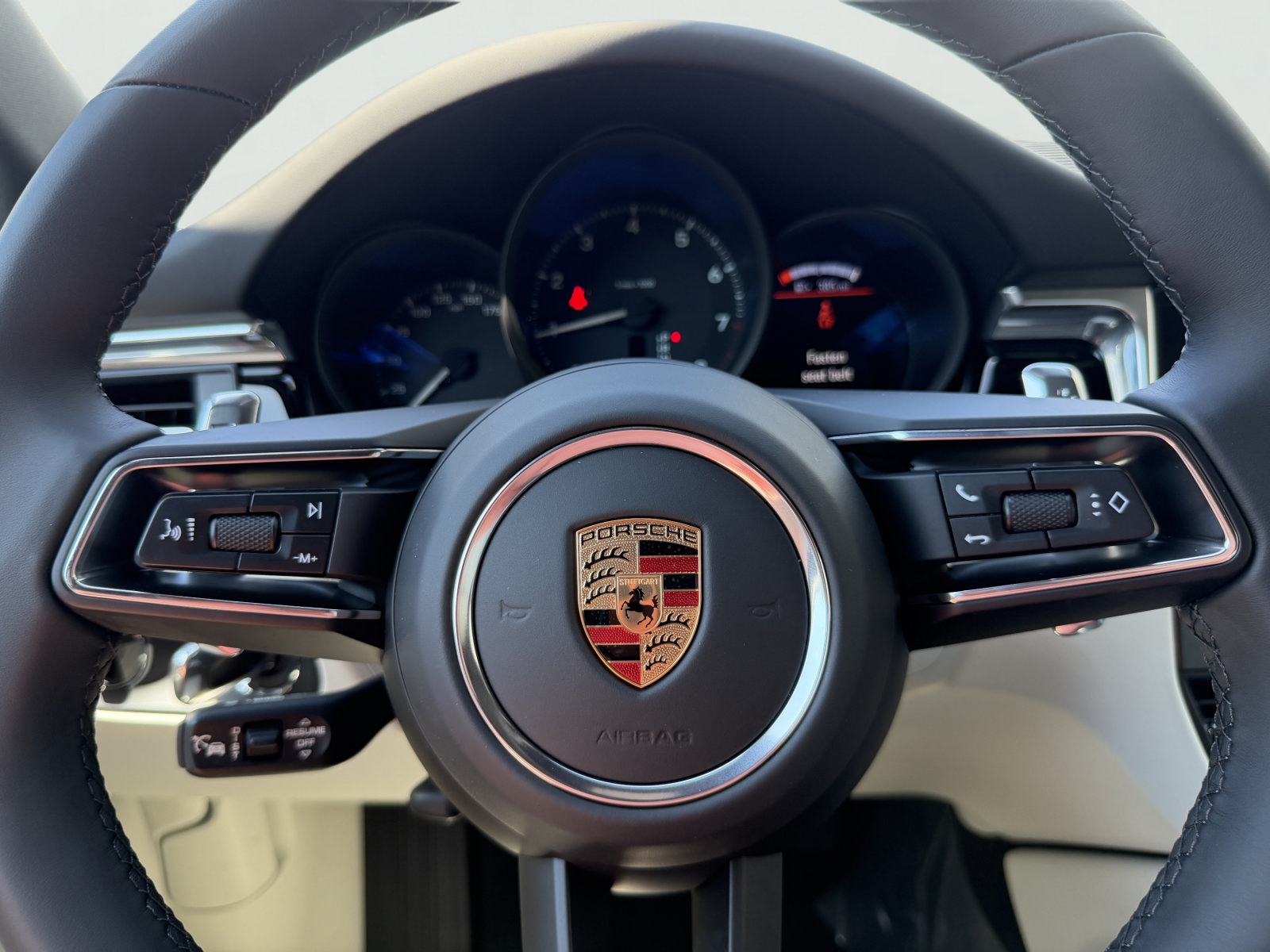 New 2026 Porsche Macan AWD/4WD image 33