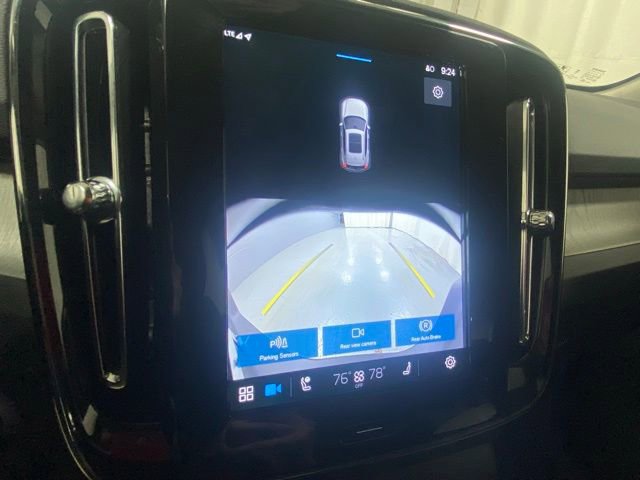 Used 2025 Volvo XC40 B5 Core AWD/4WD image 26