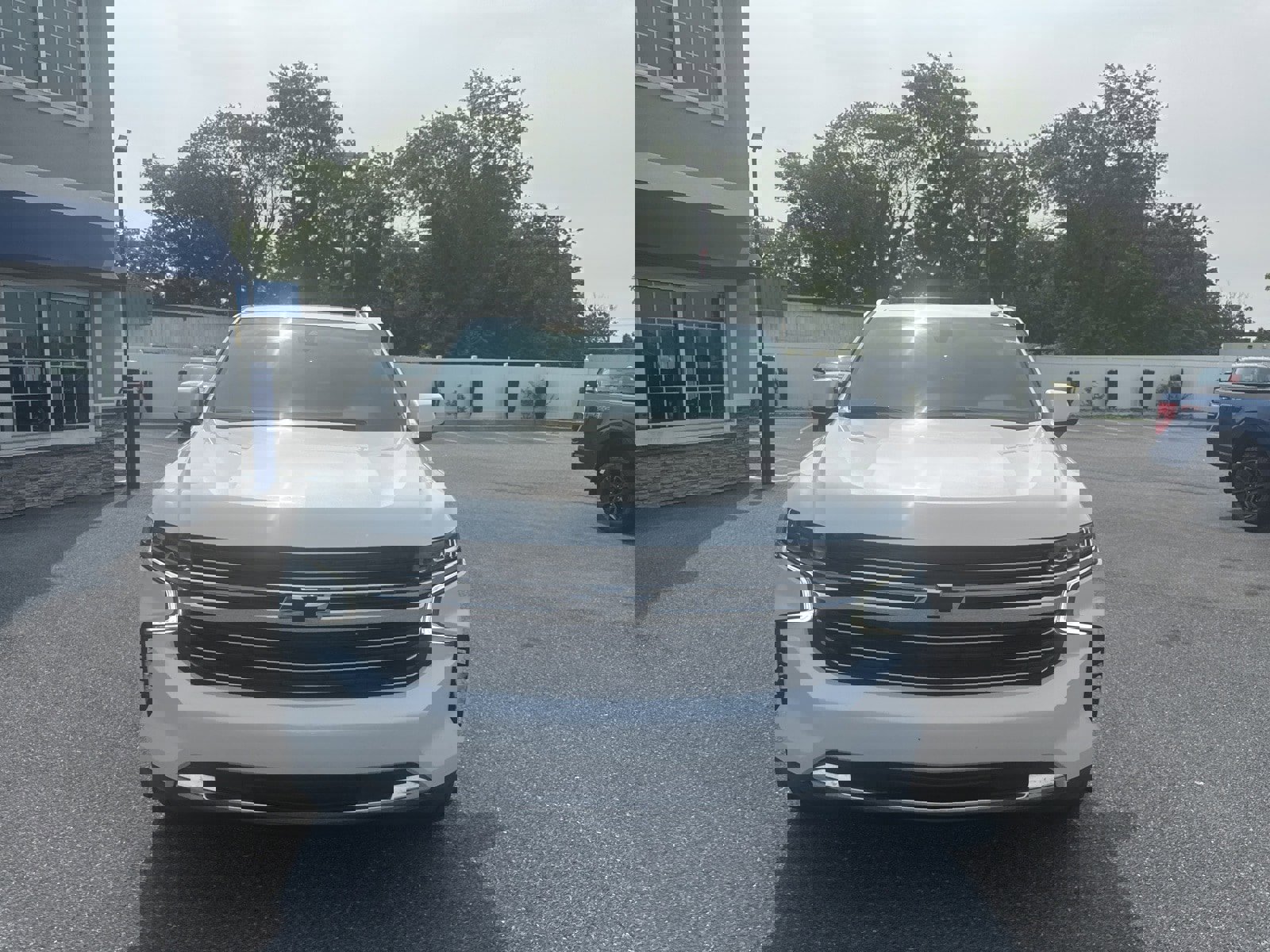 Used 2021 Chevrolet Tahoe LT w/ Rear Media and Nav Package image 3