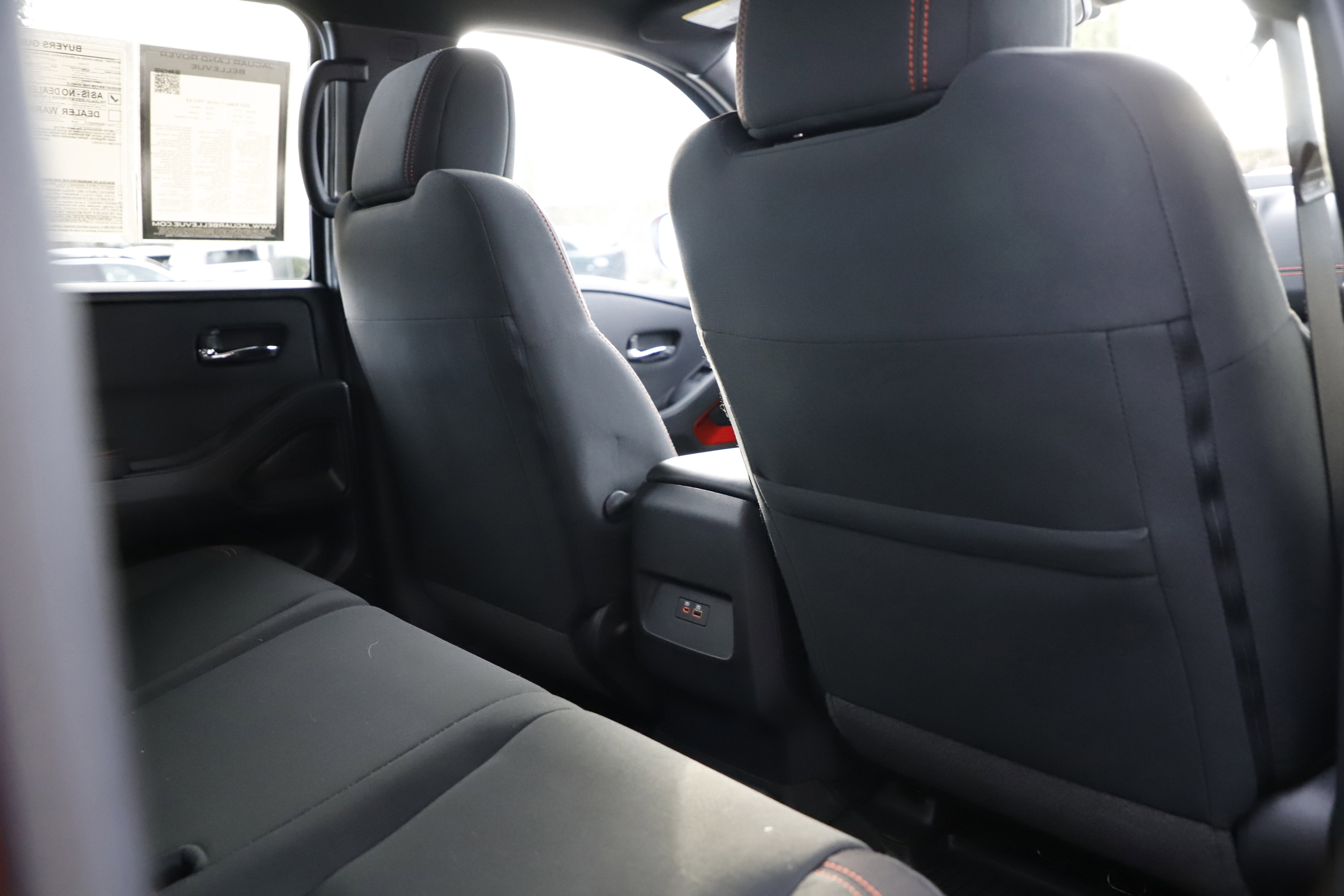 Used 2024 Nissan Frontier PRO-4X w/ Technology Package image 12