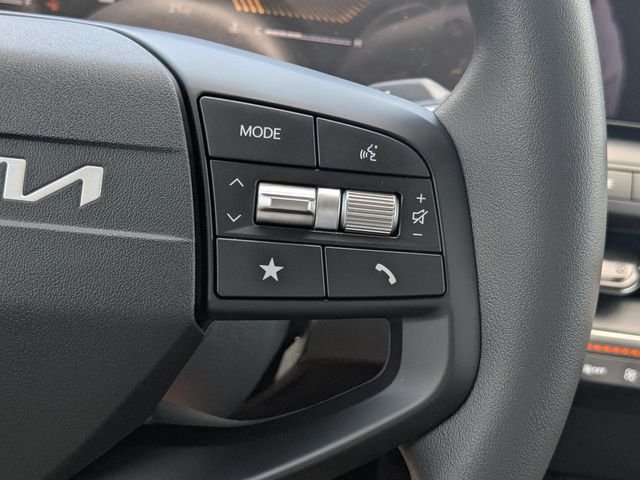 New 2026 Kia K4 FWD image 24