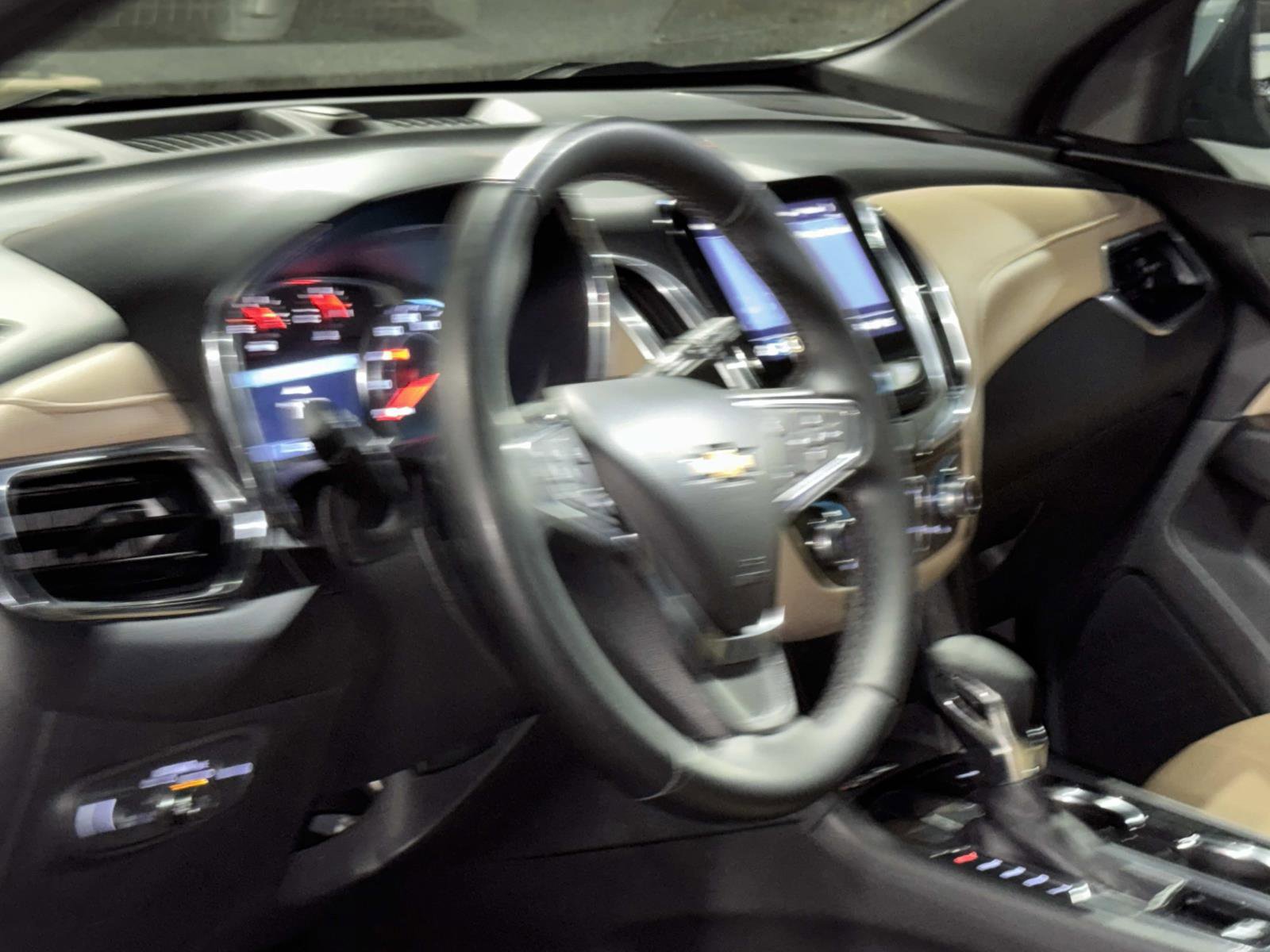 Used 2024 Chevrolet Equinox Premier image 13