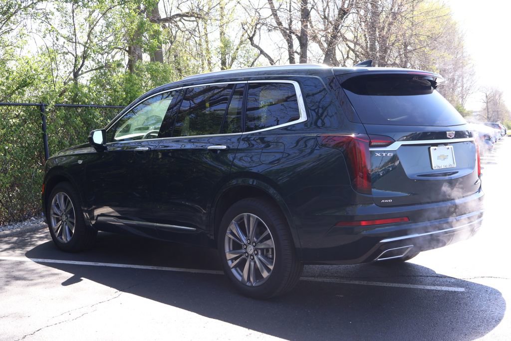 Used 2025 Cadillac XT6 Premium Luxury w/ Technology Package image 8