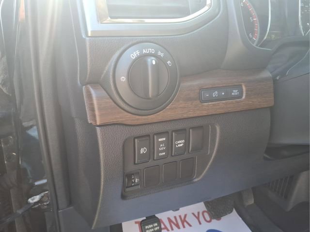 Used 2016 Nissan Titan Platinum Reserve image 14